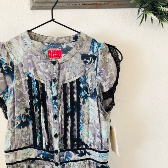 🌸💙Free People Vintage Lace Dress 4 💙🌸 - Picture 2 of 6